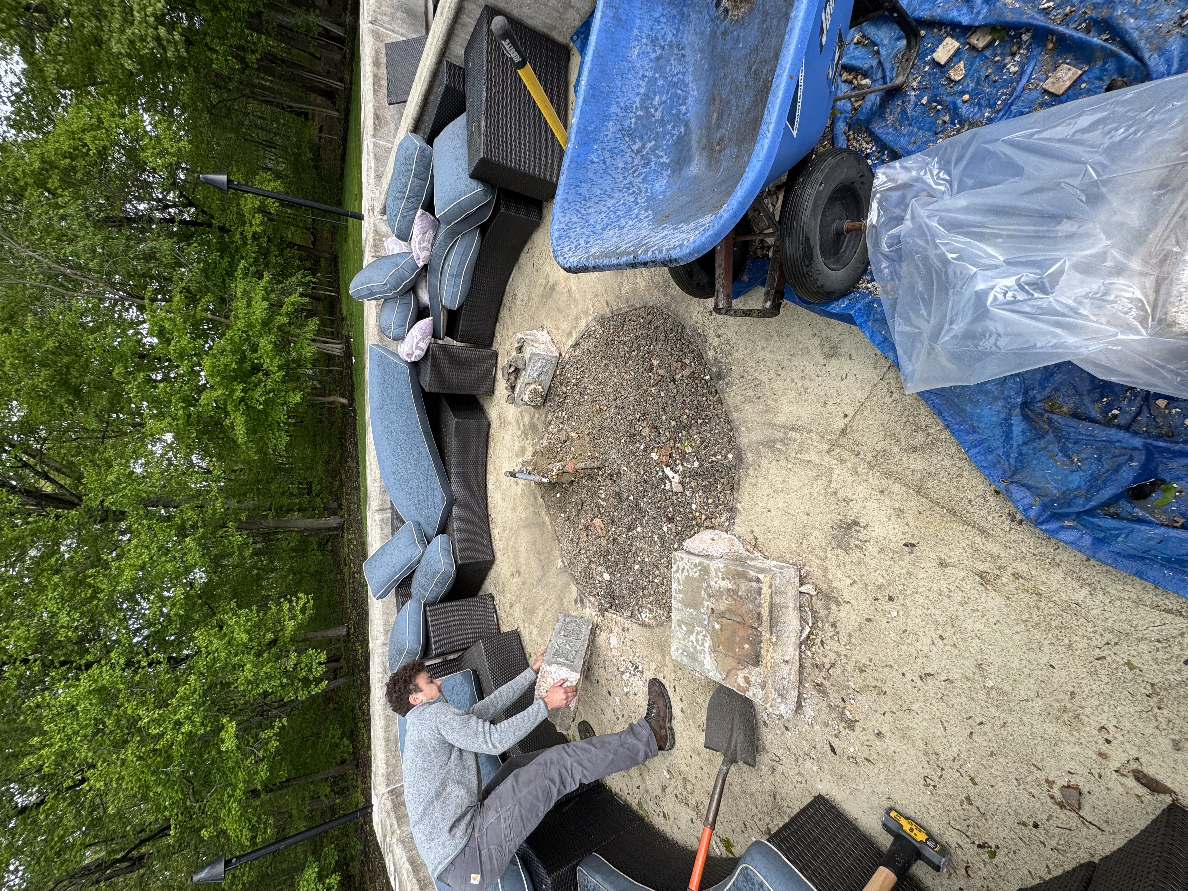 Light demolition and debris removal